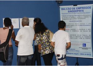 Balcão de Empregos Sindeepres marca presença em Ribeirão Preto