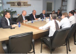 Sindeepres recebe visita de grupo italiano