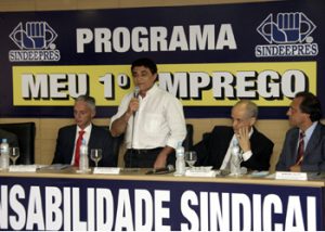 Autoridades e sindicalistas marcaram presença na cerimônia de lançamento do “Programa Meu 1º Emprego”
