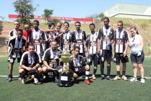 A equipe Os Mulekes vence Torneio em Osasco