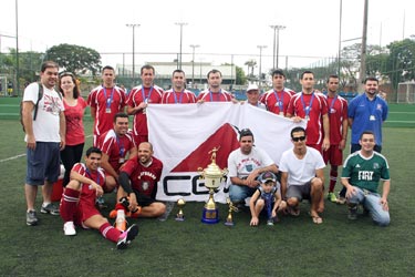 Equipe Ceva, campeã do Torneio de Futebol em Taubaté
