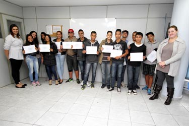 Curso prepara jovens para o mercado de trabalho