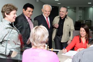 Ministro do Trabalho e Emprego visita sede do SINDEEPRES