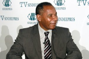 Reitor da Faculdade Zumbi dos Palmares foi o convidado do Sindeepres Entrevista do dia 14/01