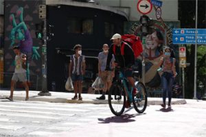 USO DE MÁSCARAS NAS RUAS DE SP SERÁ OBRIGATÓRIO A PARTIR DE 7 DE MAIO